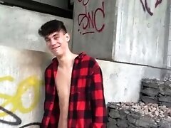 BigStr - He Finds A Handsome Dude Under The Bridge Who Needs A Horny Company And A Lot Of Cash