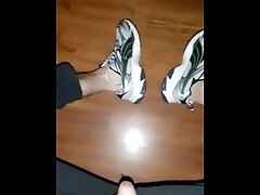 A young chav guy jerking of in his room, sneaker, huge cumshot, sports
