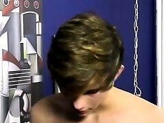 Cute hairless gay boys porn compilations xxx Leo eats on tha